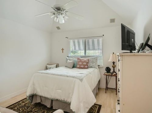 2851 Fairway Dr, Cedar Hill TX 75104-8288 exterior