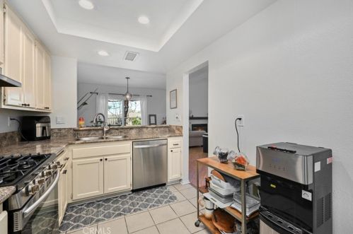 889 Sapphire Ln, Anaheim CA  92807-4864 exterior