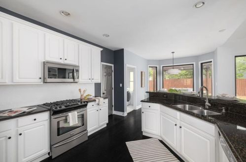 1274 Euclade Ct, Atlanta GA  30329-3729 exterior
