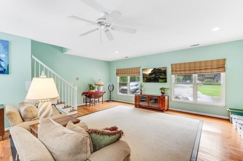 217 Hillside Dr, Atlanta GA  30342-3623 exterior