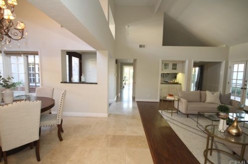 11 Sunrise, Irvine CA  92603-3720 exterior