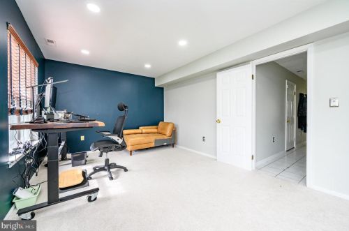 80 Shrewsbury Pl, Princeton NJ  08540-0063 exterior