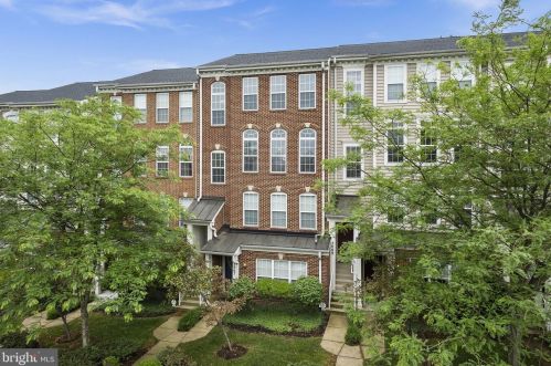 5065 Anchorstone Dr, Woodbridge, VA 22192-5354