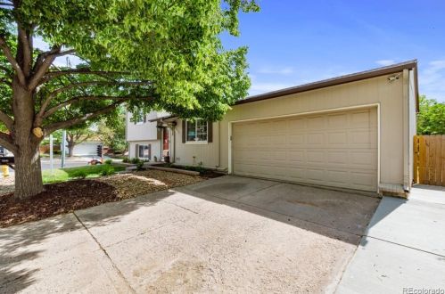 3902 Pagosa St, Denver CO  80013-3210 exterior