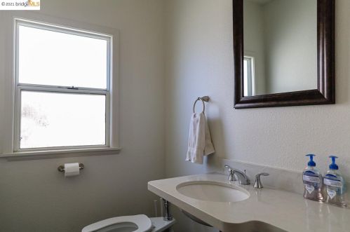 2225 Hearst Ave, Berkeley, CA 94709-1807