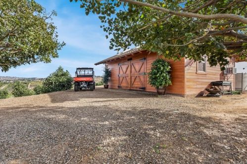 1559 Heather Ln, Riverside CA exterior