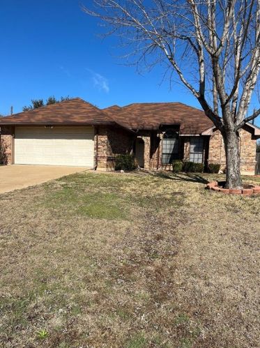 2 Chapel Hill Ct, Midlothian TX  76063-3318 exterior