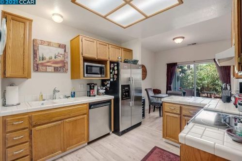 226 Birch Creek Dr, Pleasanton, CA 94566-6781