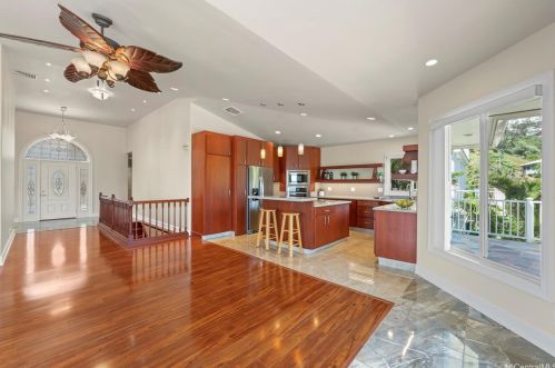 1717 Iwi Way, Honolulu HI  96816-3826 exterior