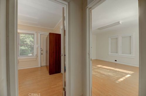 811 Maple St, Glendale CA  91205-1826 exterior