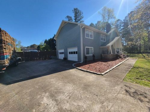 1758 Holmes Dr, Conyers GA  30094-4728 exterior