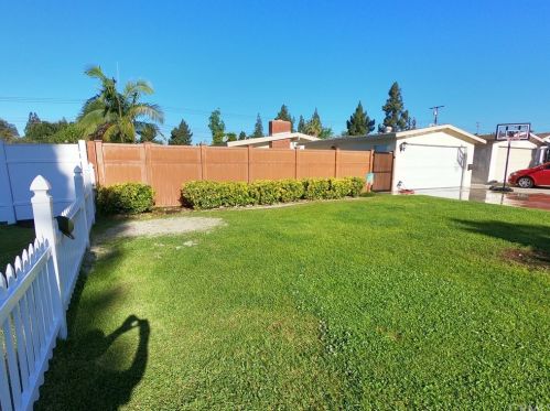 1015 Barston Ave, Covina, CA 91724-2226