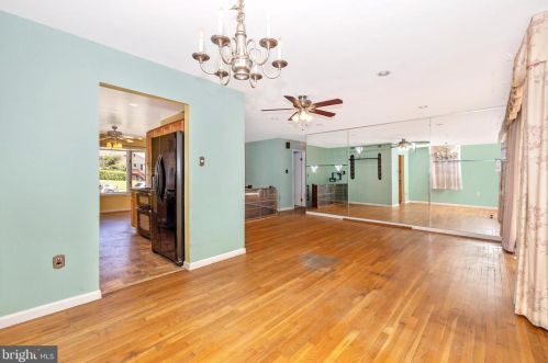 13216 Dauphine St, Silver Spring MD 20906-5211 exterior