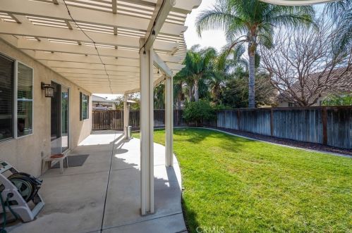 4256 Pondhill Ct, Riverside CA  92505-3464 exterior