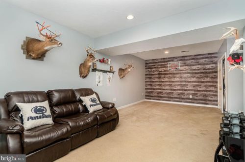 7703 Gnatstown Rd, Hanover PA 17331-6821 exterior