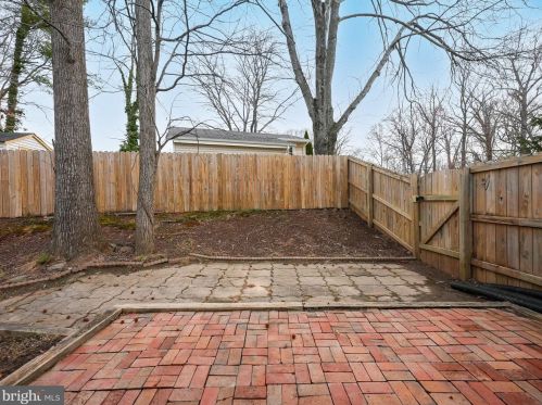 9063 Andromeda Dr, Springfield VA  22015-3509 exterior