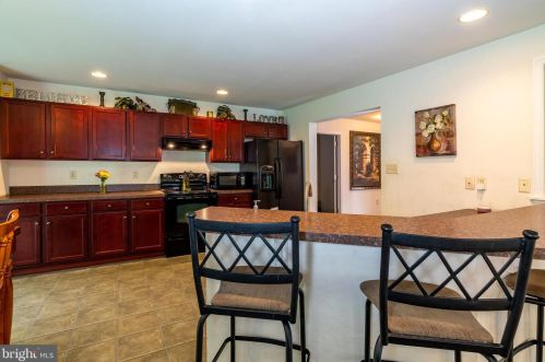 1674 Stony Battery Rd, Lancaster PA  17601-1287 exterior