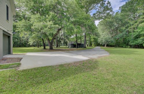 4637 Lazy Creek Ln, Wadmalaw Is SC  29487-7066 exterior