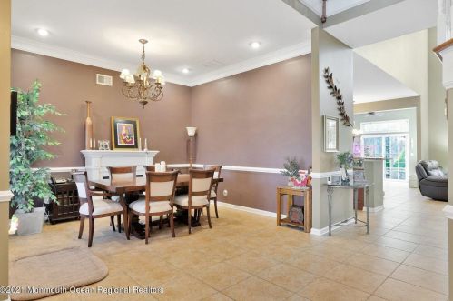19 Carleton Dr, East Freehold NJ  07728-9273 exterior