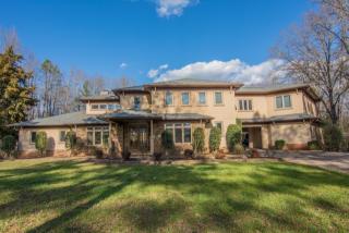 405 Lochaven Rd, Waxhaw, NC 28173-9304