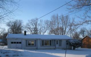 25719 Woodlawn Ave, Antioch, IL 60002-8830