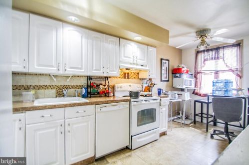 124 Fariston Dr, Philadelphia PA 19120-1007 exterior