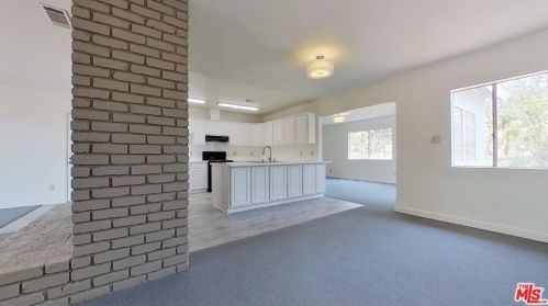 2569 Mt Vernon Ave, Riverside CA  92507-3202 exterior