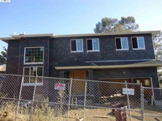 1127 Palisade St, Hayward, CA 94542-1058