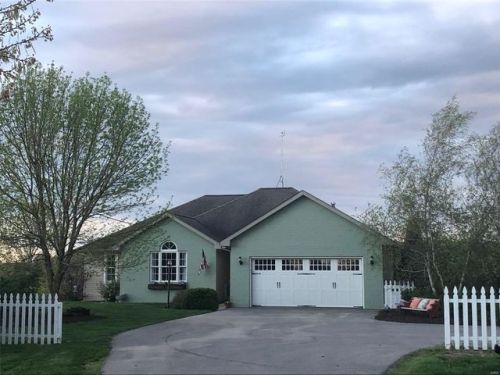 18400 Garnet Rd, Womac, IL 62626-2527