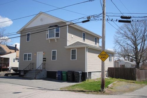 124 Ocean Ave, Warwick, RI 02889-5242