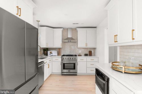 1603 Ballard St, Silver Spring MD 20910-2732 exterior