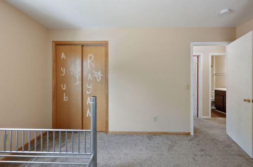 579 Desoto St, Saint Paul MN  55130-4404 exterior