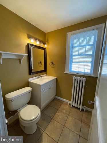 549 Burrowes Ave, Lancaster PA  17602-2120 exterior