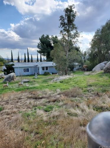 26875 Emerett Ln, Perris, CA 92571-8937