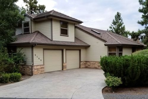 3146 Golf View Dr, Bend, OR 97701-7551