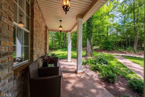 210 Walker Branch Ct, Clarkesville, GA 30523-5320