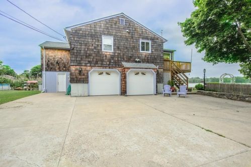 63 Patterson Ave, Warren, RI 02885-2103