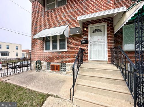 1113 Hunting Park Ave, Philadelphia PA 19140-2830 exterior