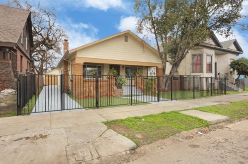 325 Sierra Nevada St, Stockton, CA 95205-6110