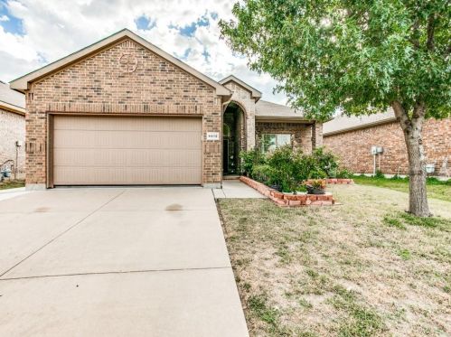 6612 Friendsway Dr, Fort Worth TX  76137-7540 exterior