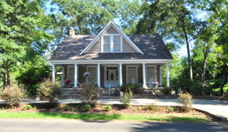 804 Meadville St, Summit, MS 39666-9378