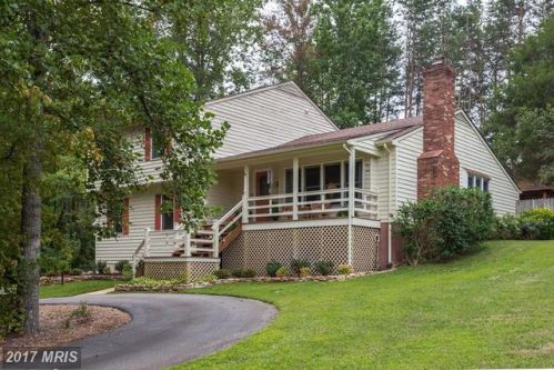 214 Woodfield Dr, Spotsylvania, VA 22553-1860
