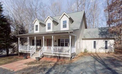 29 Stonewall Rd, Bybee, VA 22963-3322