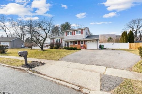 105 Carter Ter, Hackettstown NJ  07840-1002 exterior