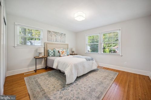 847 Cedar Ave, Haddonfield NJ 08033-1012 exterior