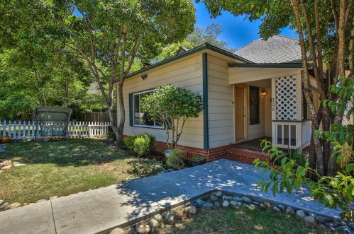 206 Foresthill Ave, Auburn, CA 95603-4332