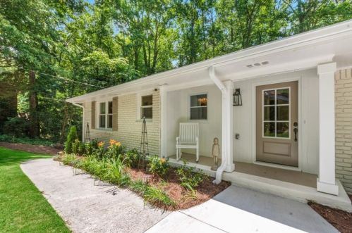 120 Finchley Ct, Atlanta GA  30328-2034 exterior