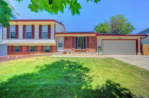 18991 Arizona Pl, Denver, CO 80017-4521