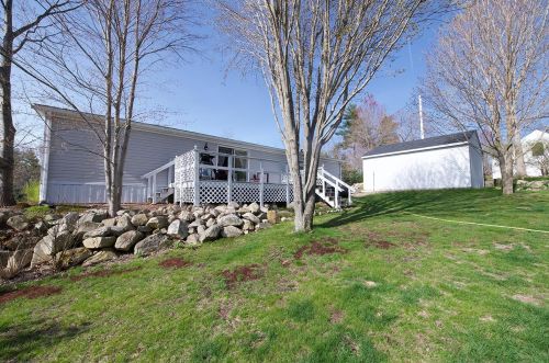 25 Country Ln, Fremont, NH 03044-3215