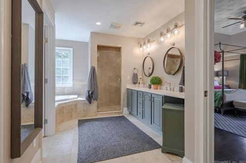 5 Clydesdale Ct, Upper Stepney CT  06468-1368 exterior
